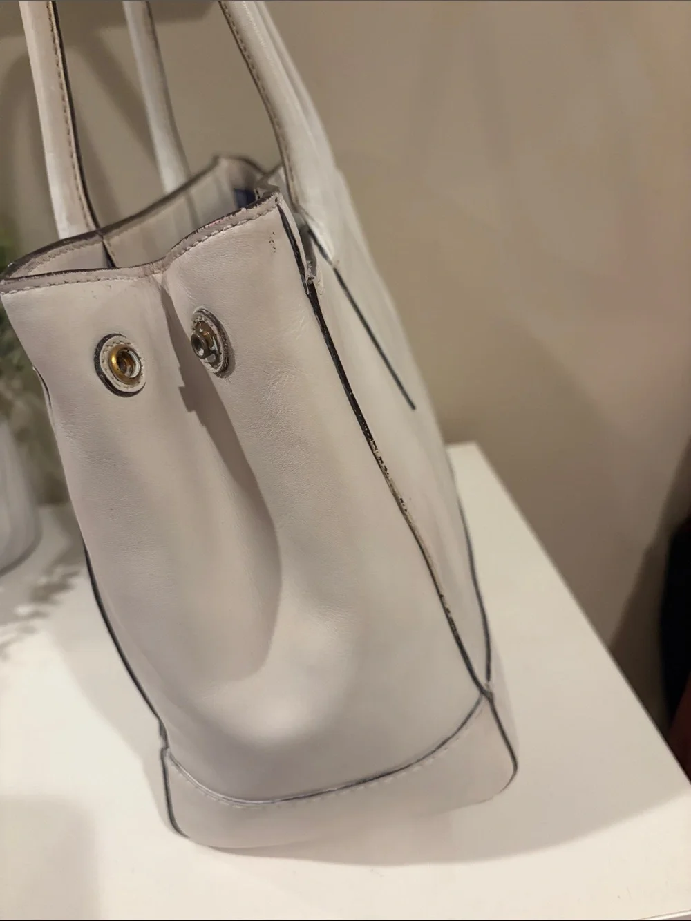 Coach White Leather Tote Bag with Turnlock Closure